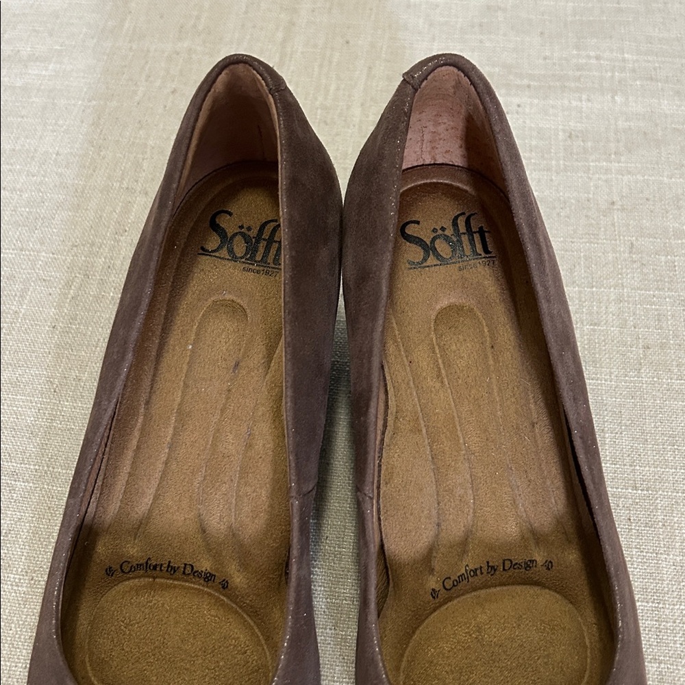 Sofft Shoes Women’s 7 Lana Ballet Gold Pumps Metallic Comfort Heels - Picture 2 of 12